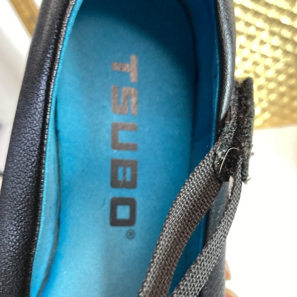 Size 10. These were mine. Size is rubbed off. Crazy comfy. All day wear box 16 - Picture 6 of 6